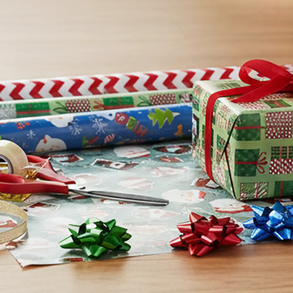 Gemini_Generated_Image_l3cemcl3cemcl3ce Christams gift and gift wrap supplies