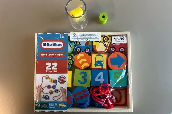 Little Tikes Wood Lacing Shaping 22 pc Set